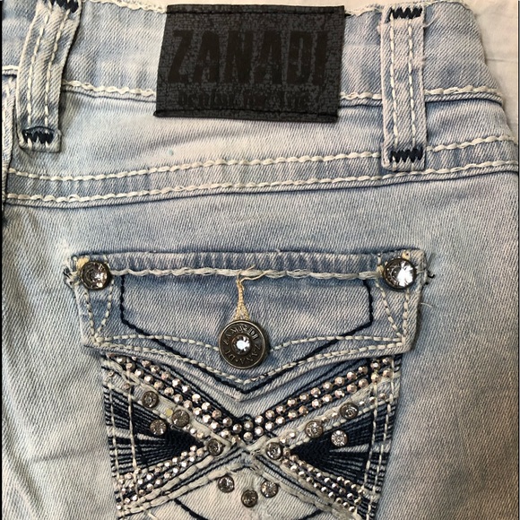 ZANADI vintage embellished/distressed shorts size 6 excellent condition - Picture 5 of 14